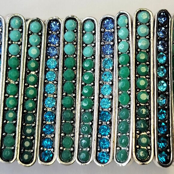 Blue Stretchable Bracelet - Picture 4 of 11